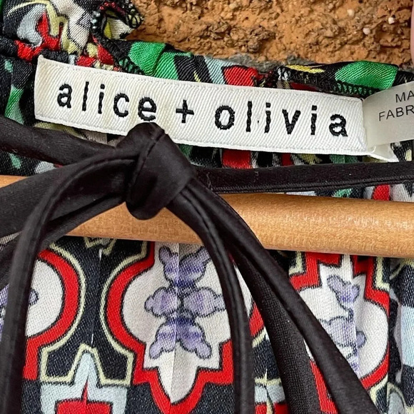 alice + olivia Arnette Tiered Tunic Dress medium - Picture 3 of 14